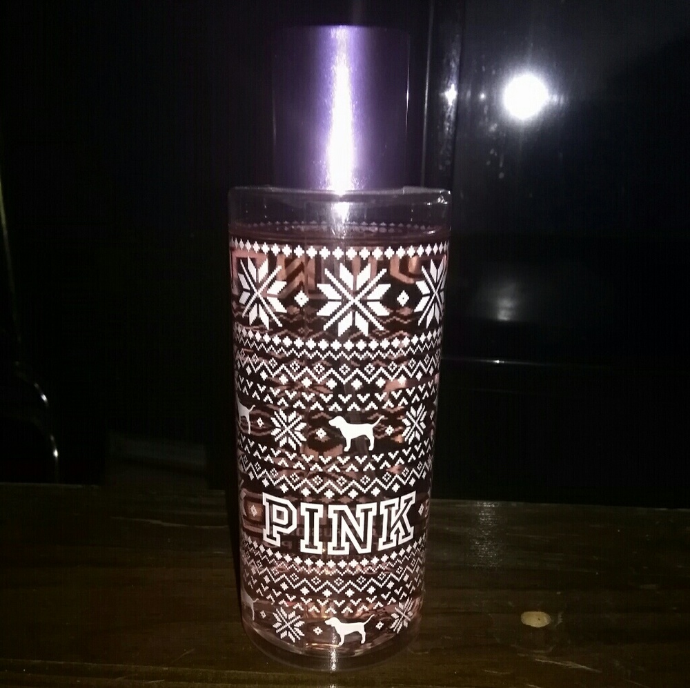 Sleigh what? Body spray😍